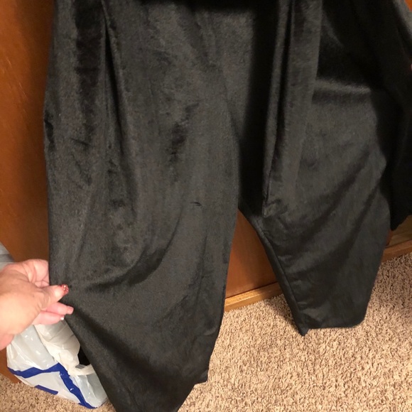 Velvet jumper - Picture 3 of 3